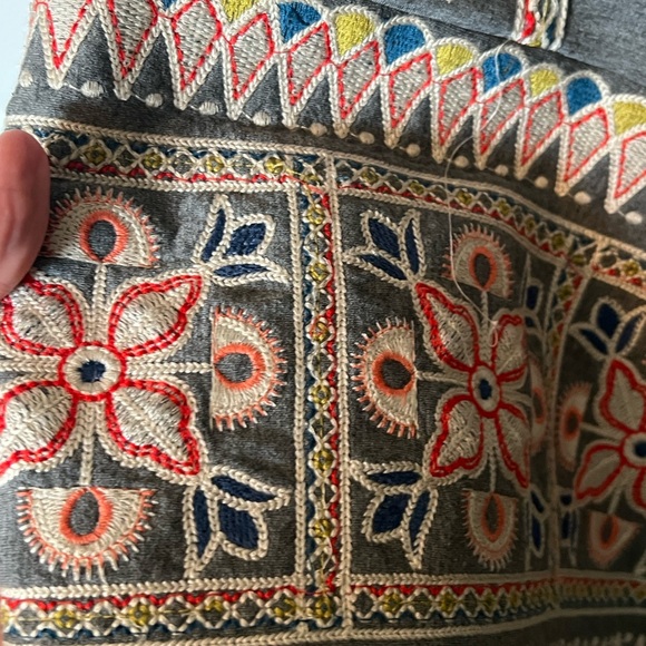 Maeve Anthropologie Gray Embroidered Shift Dress Size 2 - Picture 4 of 8